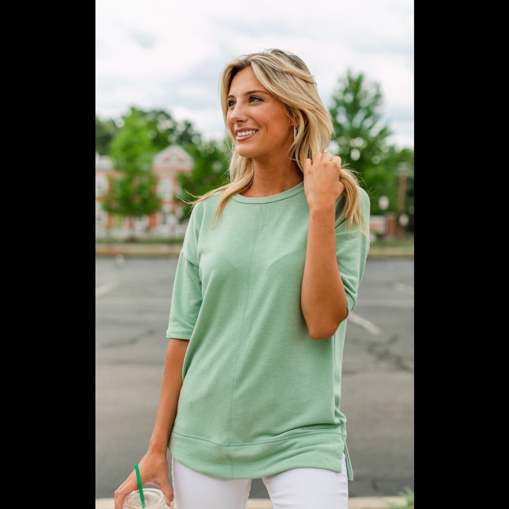 Jenny Boston Sunsational Top Sage NWOT